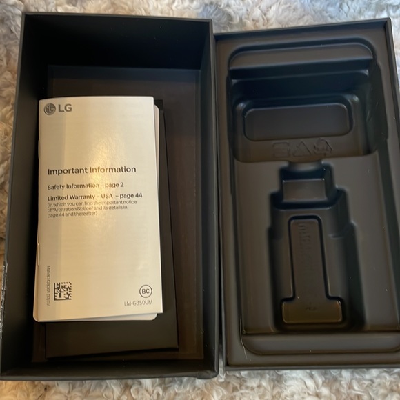 LG G8X ThinQ cell phone box, BOX Only! - Picture 4 of 4
